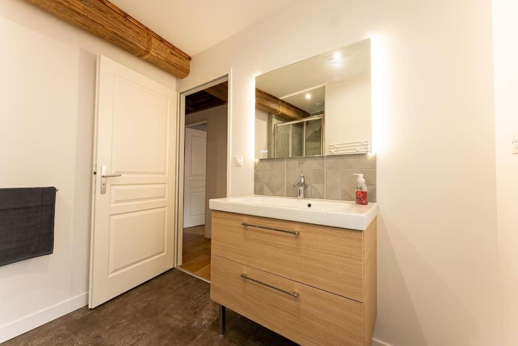 Apartmán Le « Victor Hugo » Valence Centre Exteriér fotografie
